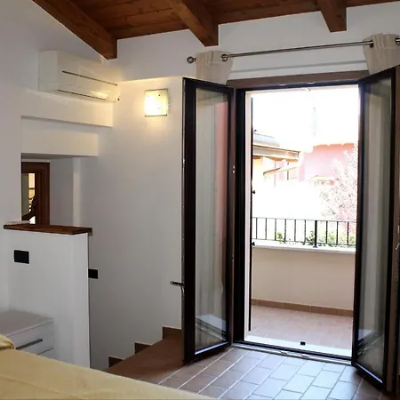 Апартаменты La Casina Di Ely